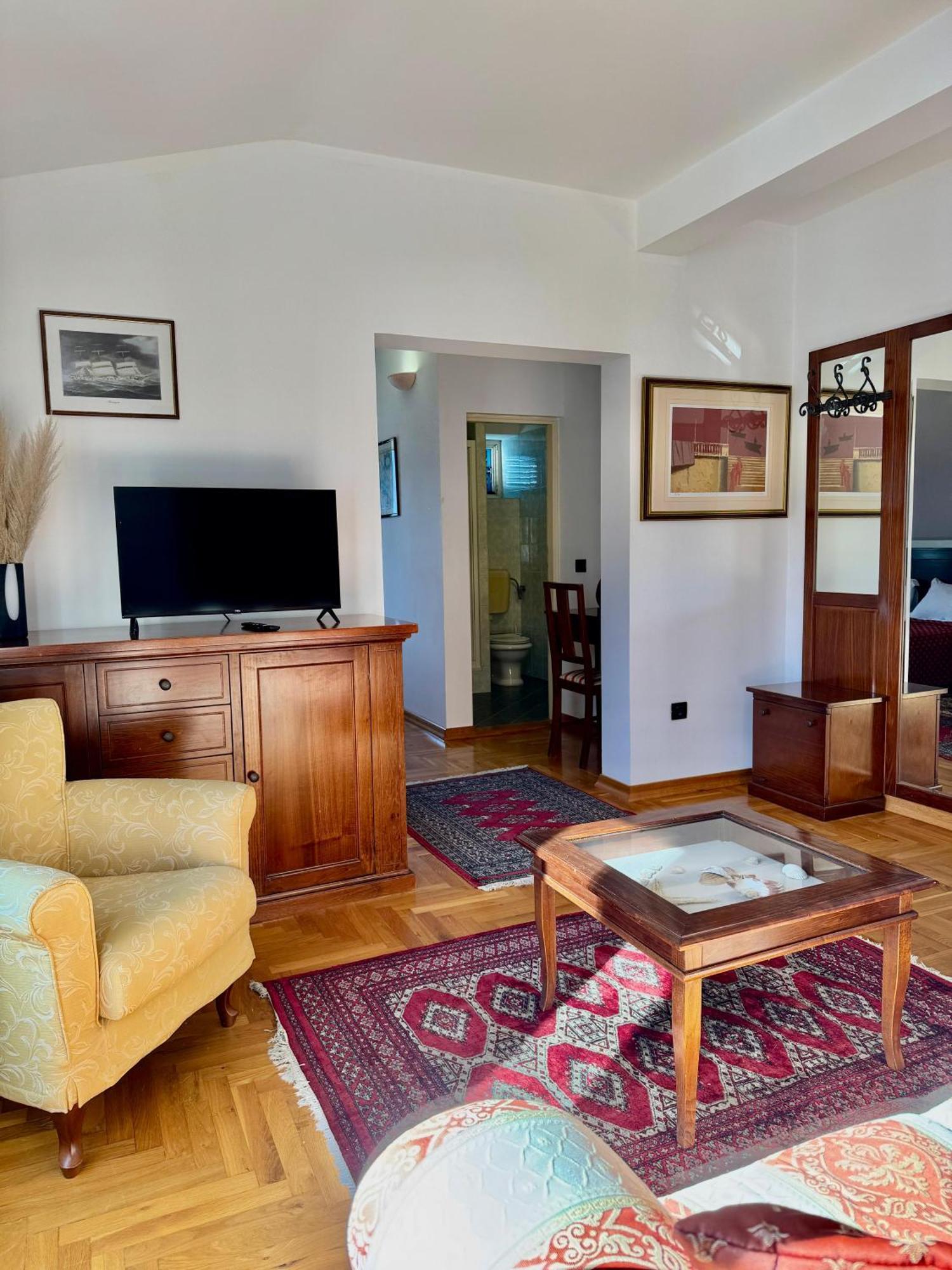 Villa Rava Hotel & Restaurant Ngoại thất bức ảnh